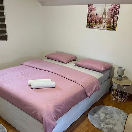 Apartment Helena Airport Podgorica Exterior photo