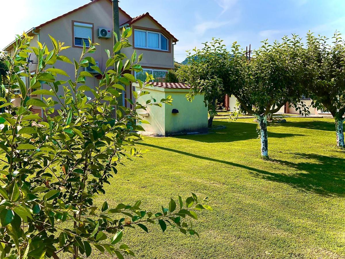 Apartment Helena Airport Podgorica Exterior photo