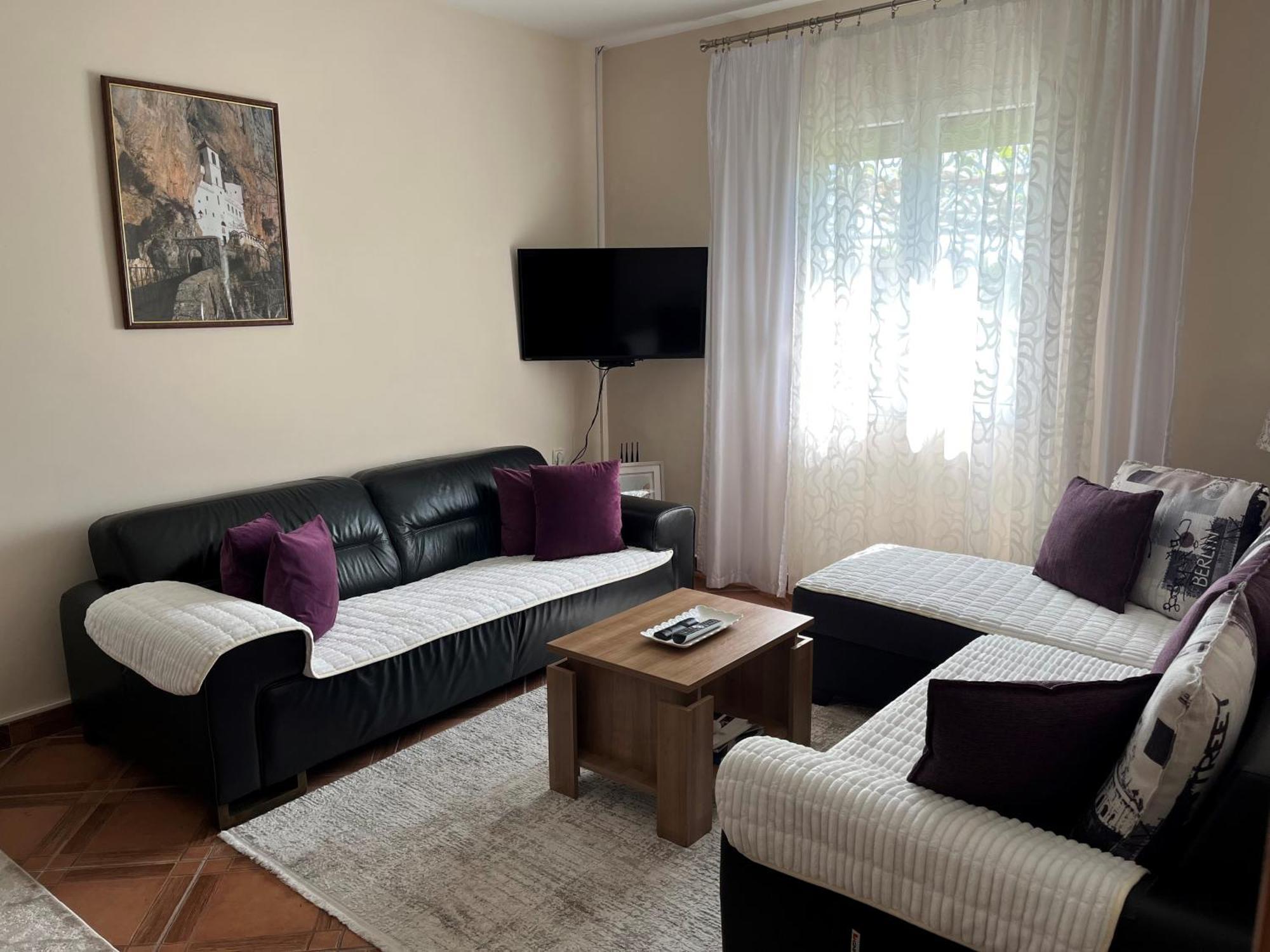 Apartment Helena Airport Podgorica Exterior photo