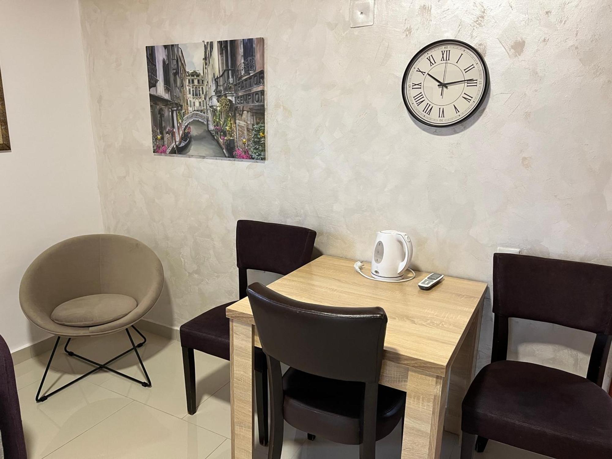Apartment Helena Airport Podgorica Exterior photo